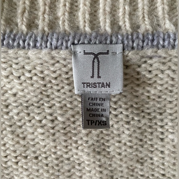 🔥 Tristan women’s sweater - Picture 3 of 5